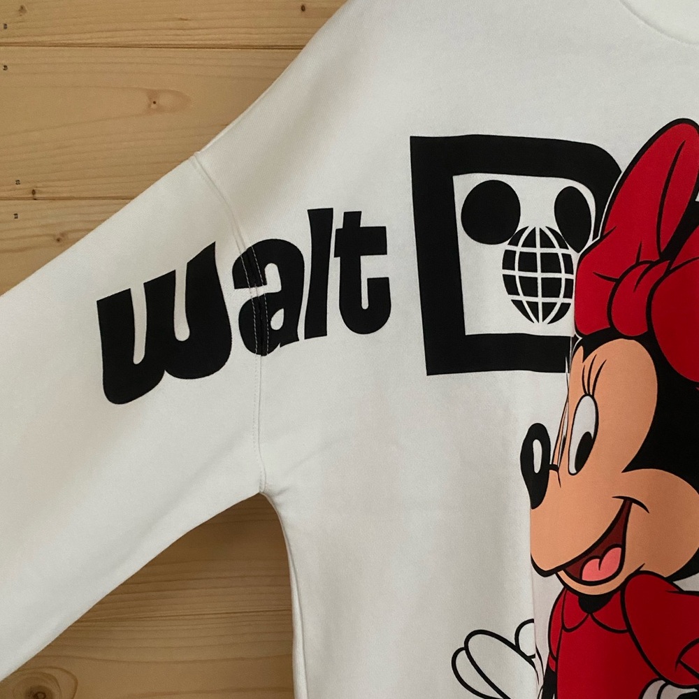 SOLD | WDW Minnie Mouse Double-Sided White XS Whimsical Pullover Crewneck Sweat… - Picture 2 of 15